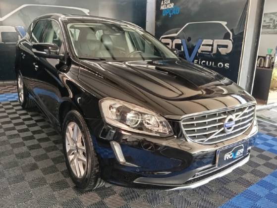 VOLVO XC60 2.0 T5 MOMENTUM GASOLINA 4P AUTOMÁTICO